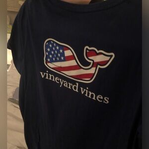 Blue vineyard vines American t shirt